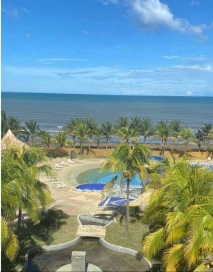 hermoso,apto,playa,tucacas,plantaeectrica,venta,oportunidad,piscina,parque,caney,negocio,confianza,brconsultores